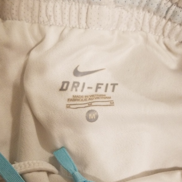 Nike Shorts - Picture 4 of 5
